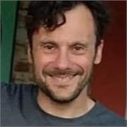 Insegnante impartisce di Italiano e Storia on line e in prensenza